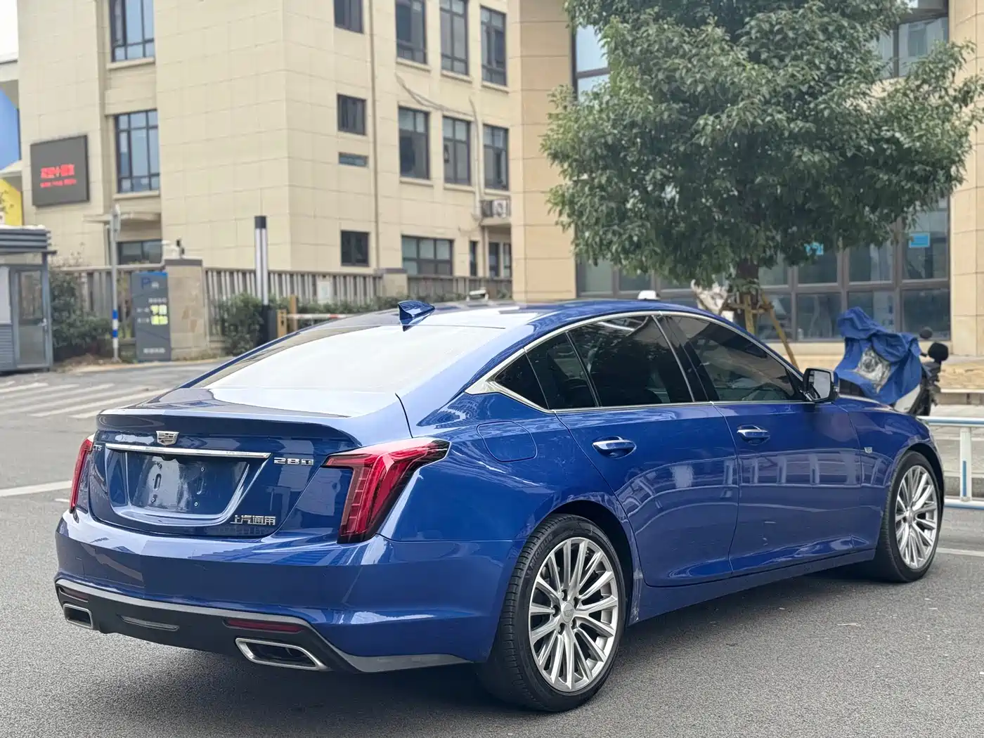 CADILLAC CT5