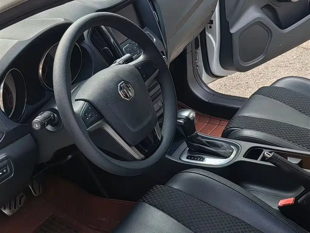MG GT 2016 2015 1.4TGI TST Dual-Clutch Luxury Edition