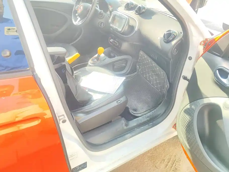 smart forfour 2019 2018 0.9T 66kW Pioneer Edition