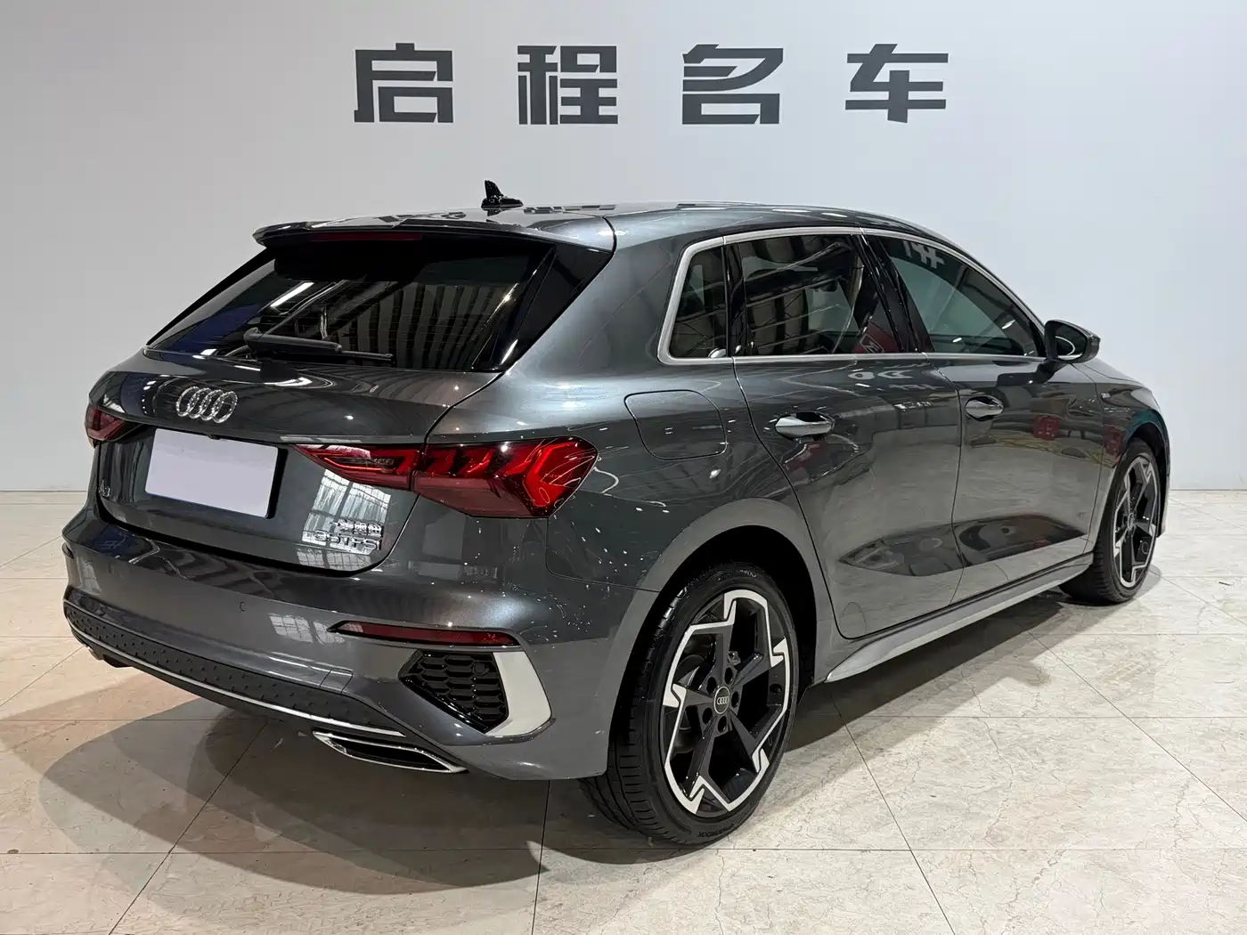 Audi A3 2023 Sportback 35 TFSI Luxury Sport фото 4