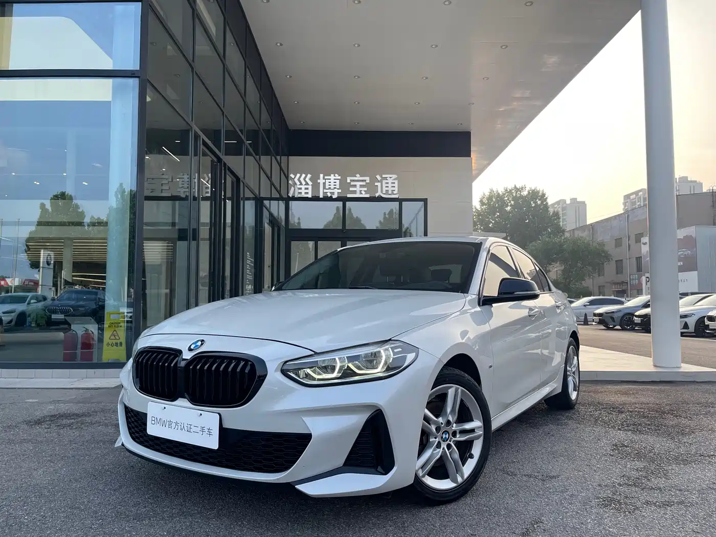 BMW 1 Series 2021 Facelift 120i M Sport Shadow Edition фото 4