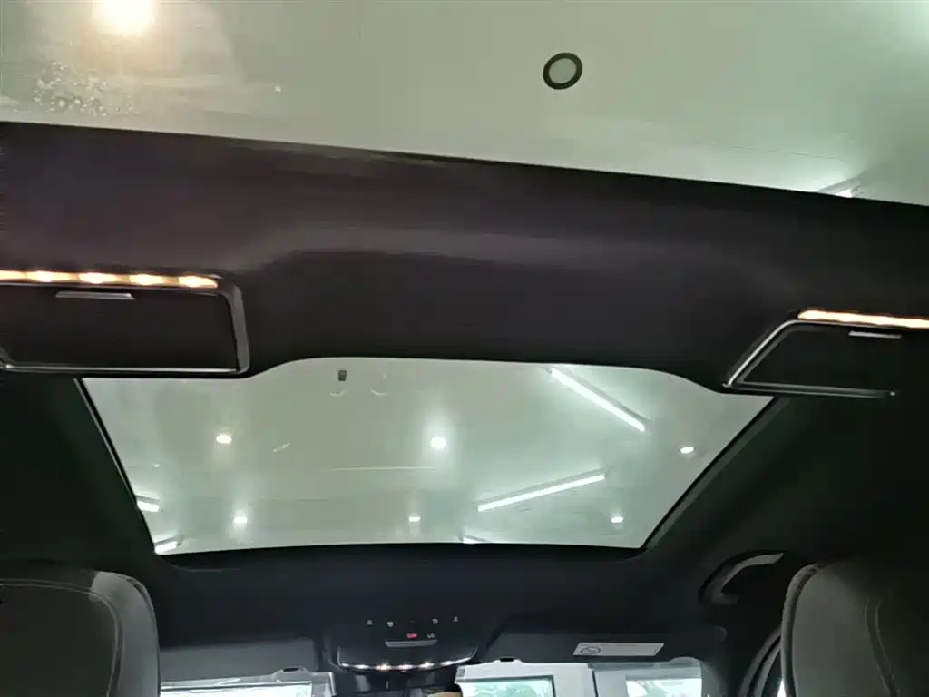Mercedes-Benz GLC 2021 GLC 300 L 4MATIC Sporty фото 18