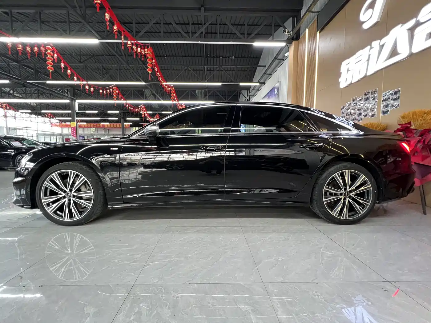 Audi A6L 2022 55 TFSI quattro Premium Dynamic фото 17