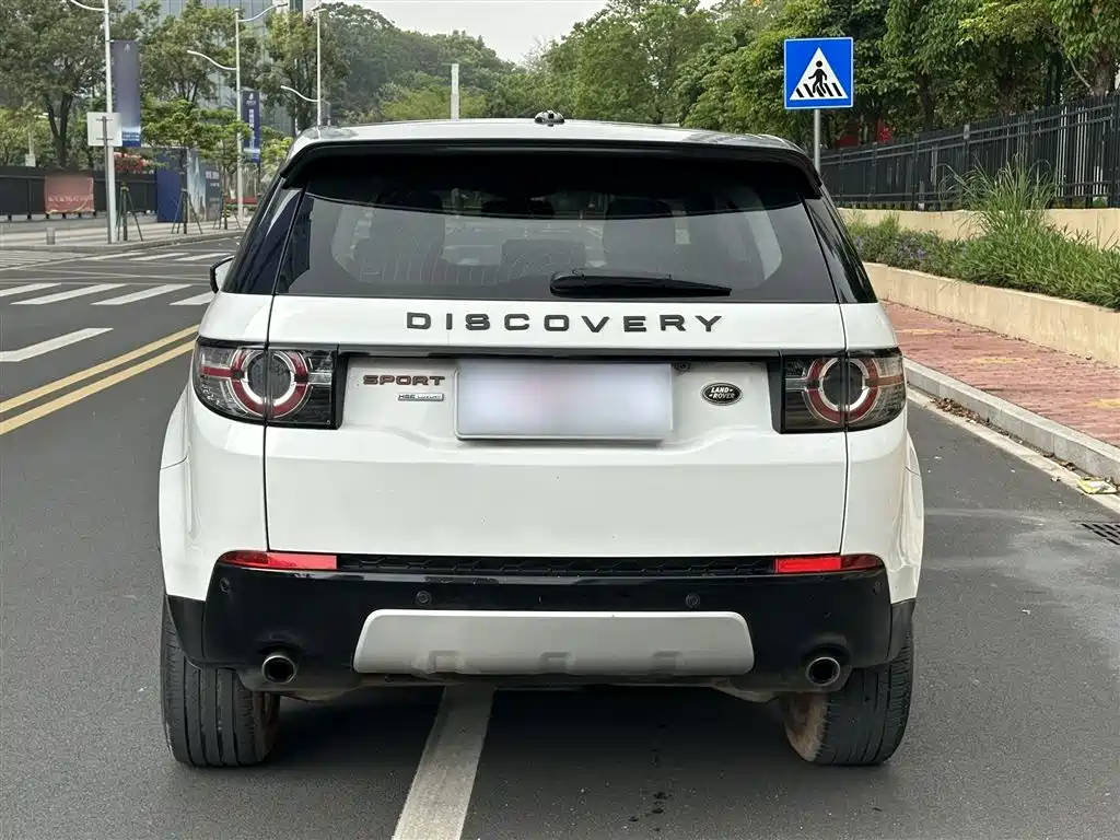 Land Rover Discovery Sport 2016 2.0T HSE фото 25