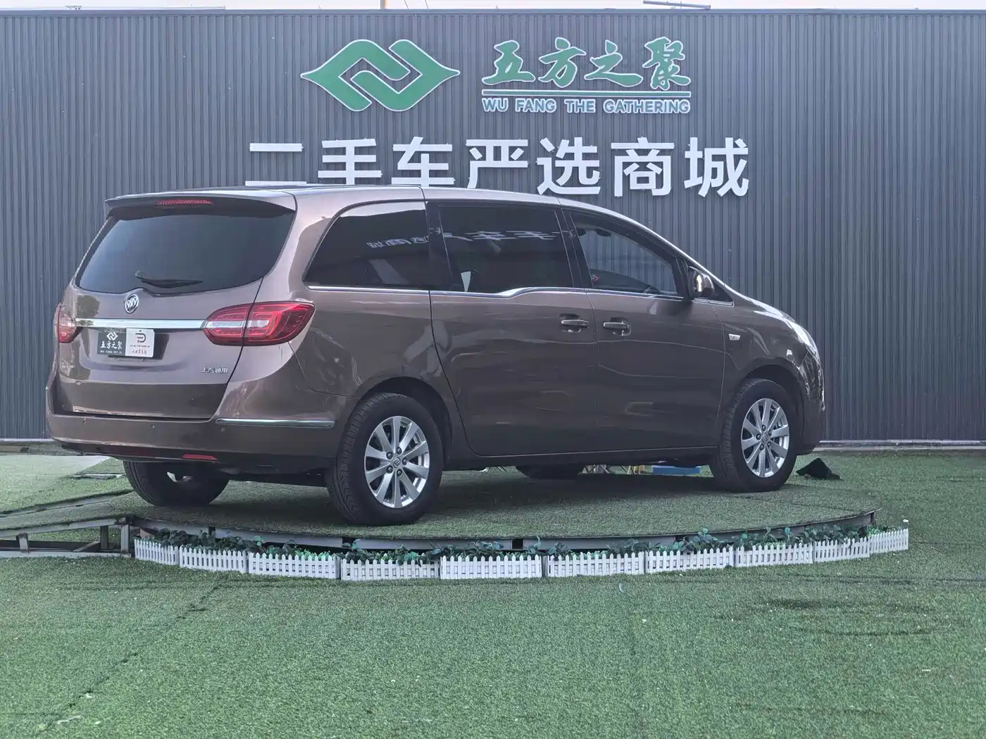 Buick GL8 2017 25S Luxury China V фото 18