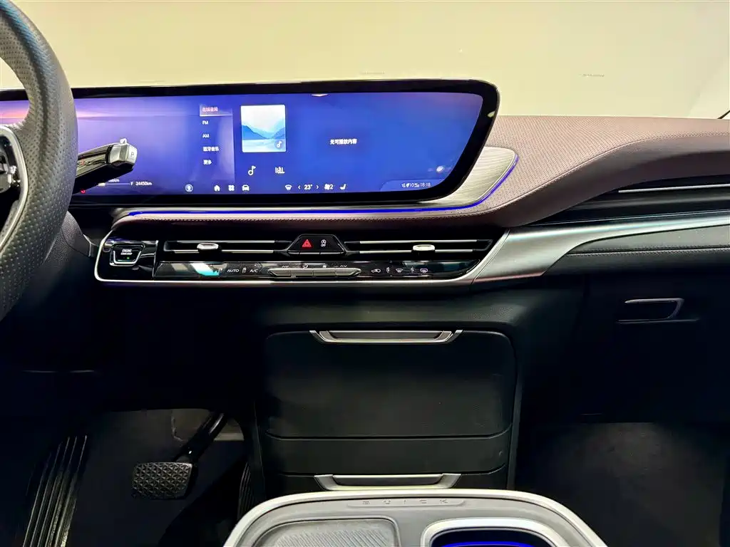 Buick Century 2023 2.0T 6-Seat World Edition фото 29