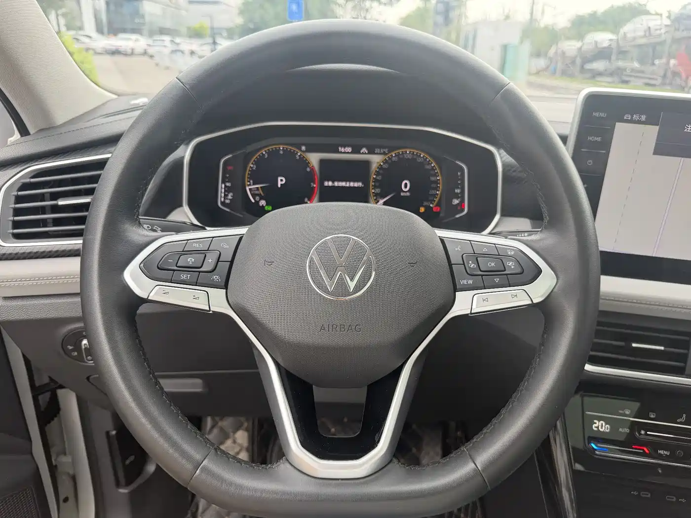 Volkswagen Tayron 2023 280TSI 2WD Luxury Plus Advanced Edition фото 9