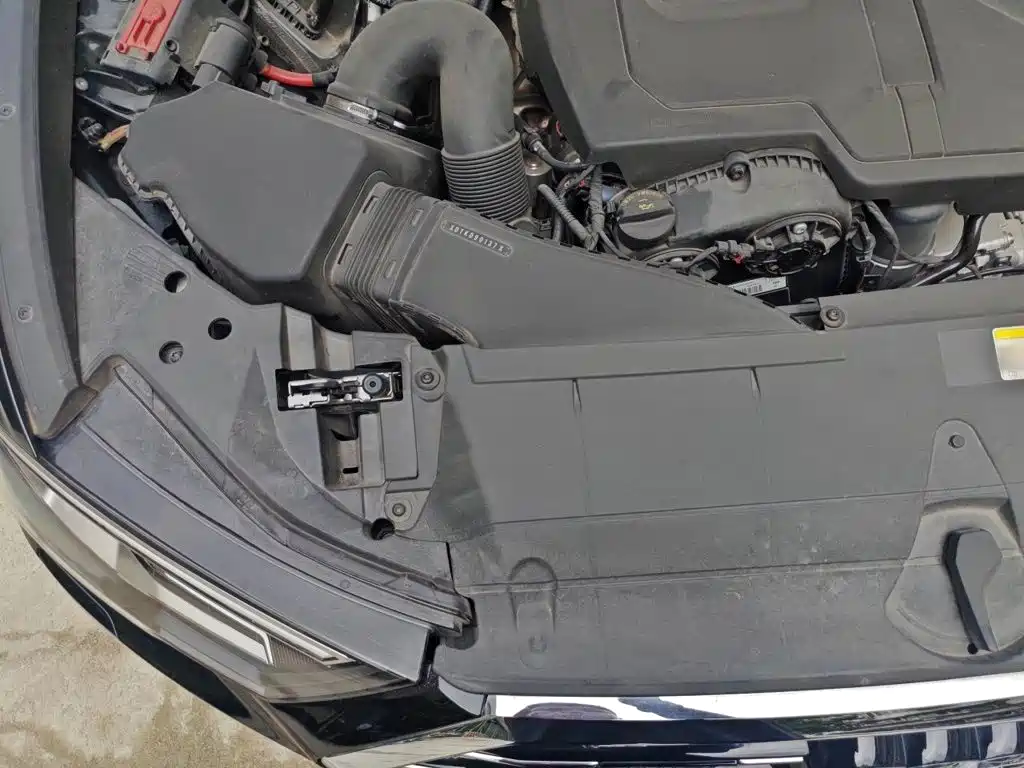 Фото 21 - Audi A6L