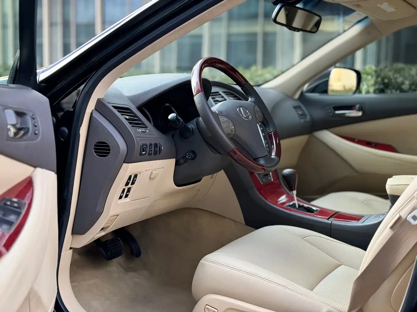 Lexus ES 2010 350 Luxury Edition фото 8