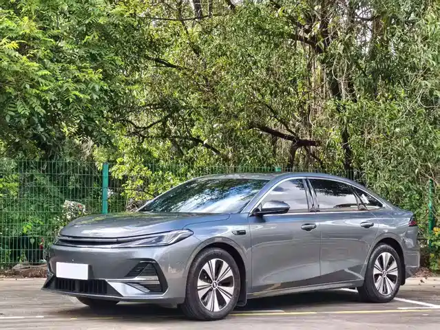  Geely Galaxy Galaxy A7 2025 EM-i 150km Explorer+ Edition