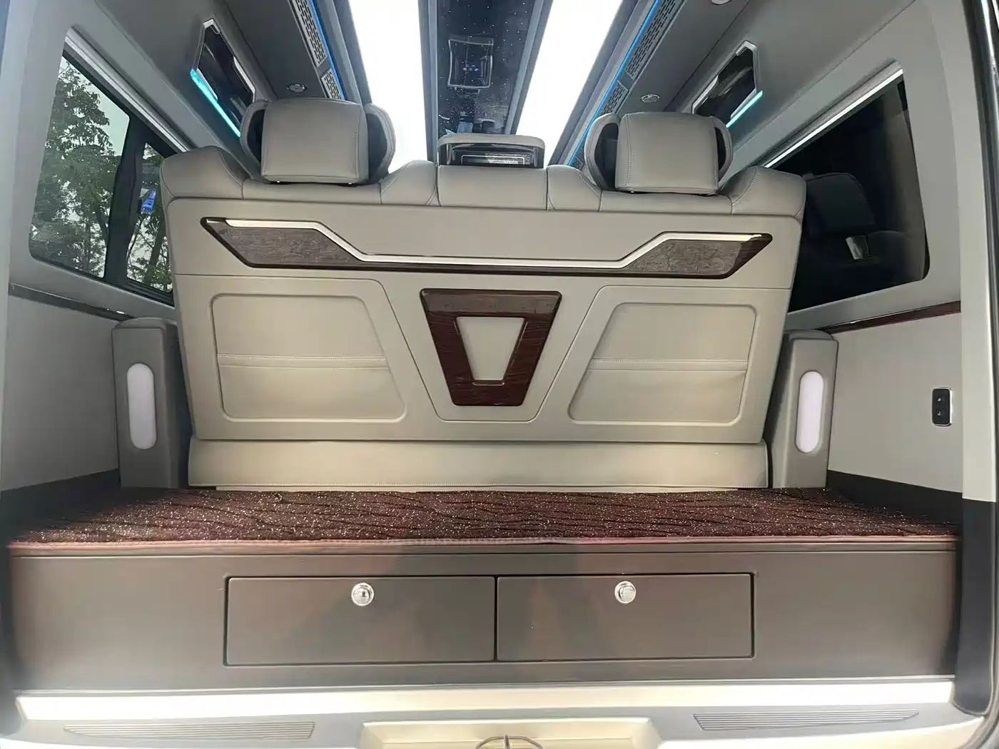 Toyota HIACE 2022 2022 3.5L Automatic 7-Seater