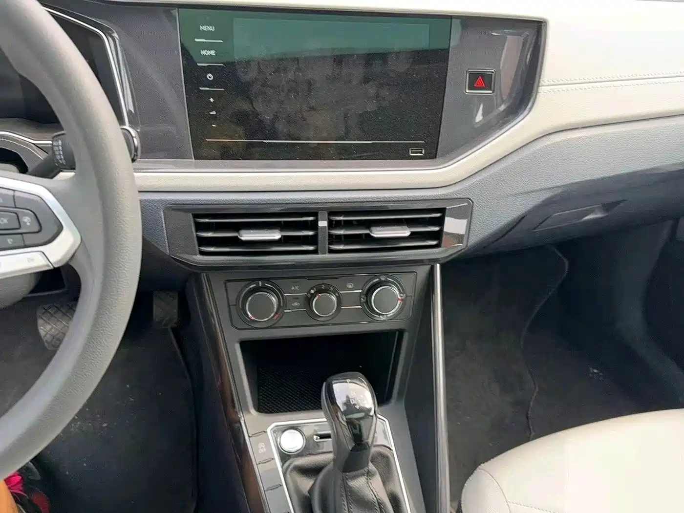 Volkswagen Lavida 2023 New Sharp 1.5L Auto Premium Edition фото 5