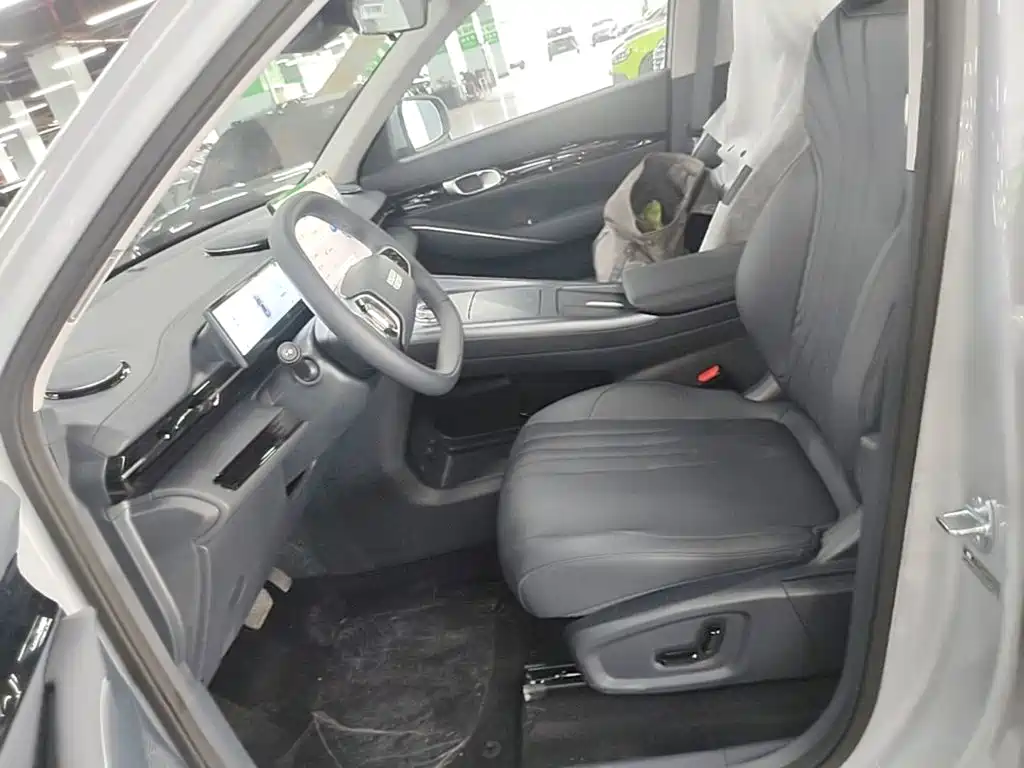 Geely Galaxy Galaxy E5 2026 2026 530km Voyager Edition
