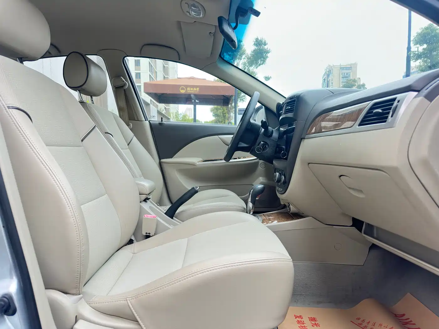 Buick Excelle 2015 1.5L Automatic Classic фото 10