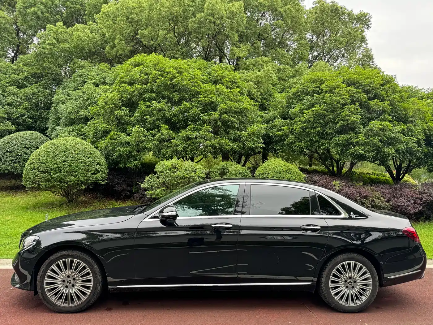 Mercedes-Benz E-Class 2020 Facelift E 300 L Fashion фото 3