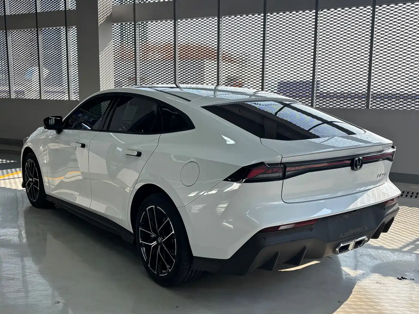 CHANGAN UNI V SMART IDD