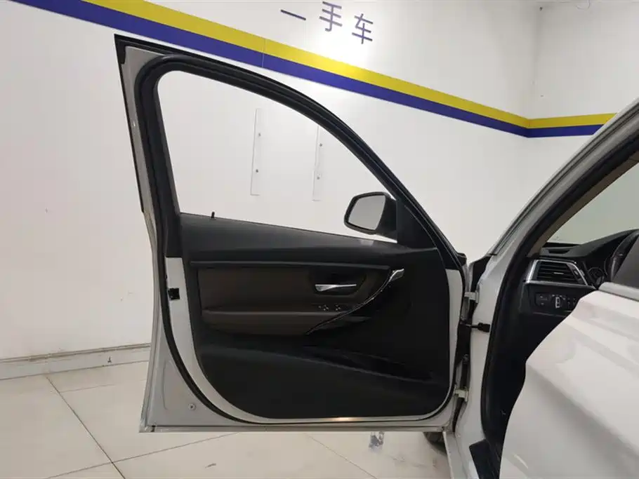 BMW 3 Series 2019 320Li Fashion Type фото 7