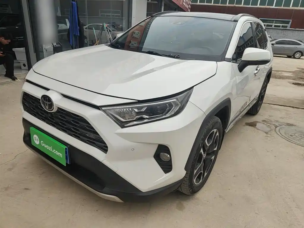 Toyota RAV4 Rongfang 2020 2.0L CVT 4WD Premium Edition
