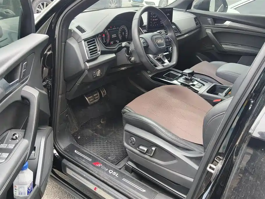 Audi Q5L 2023 40T Luxury Dynamic фото 9
