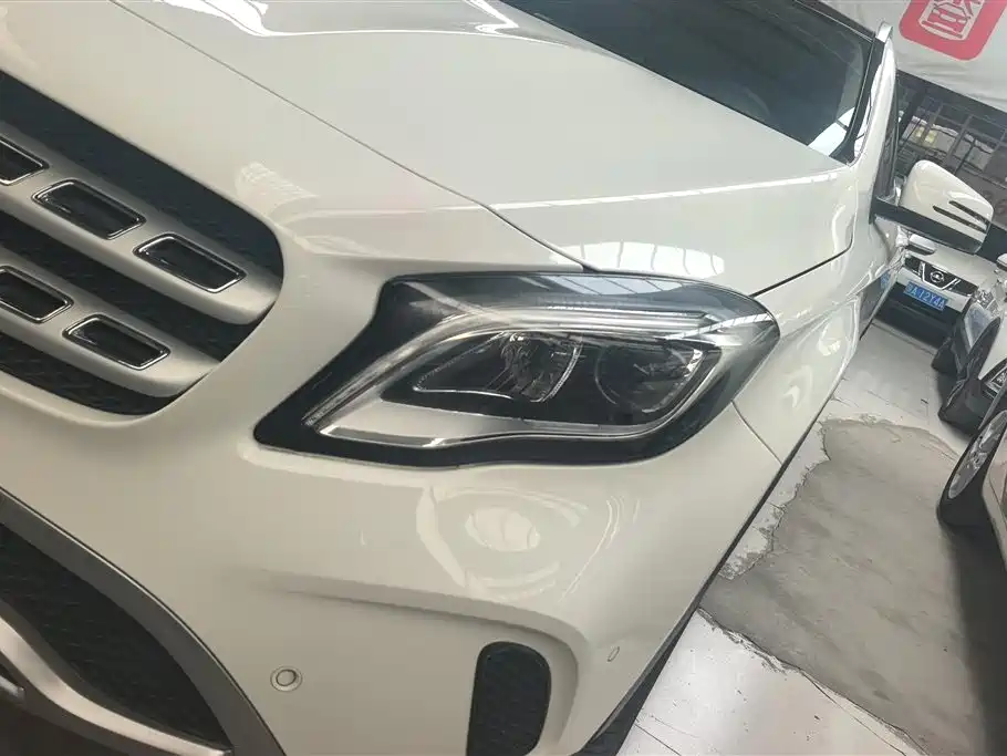 Mercedes-Benz GLA 2018 GLA 200 Dynamic фото 5