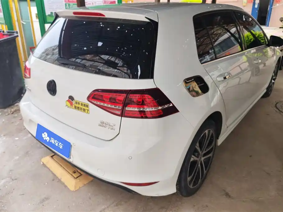 Volkswagen Golf 2016 1.4TSI Automatic R-Line фото 3