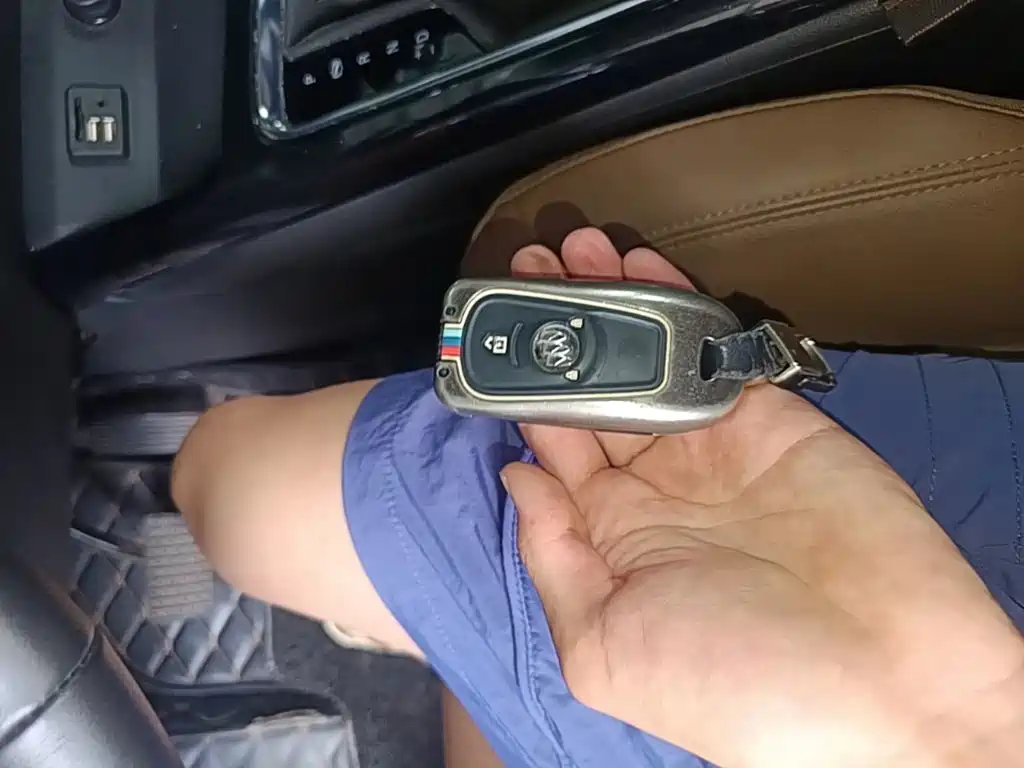 BUICK GL6