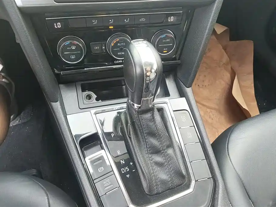 Volkswagen Lamando 2018 280TSI DSG Comfort Edition фото 16