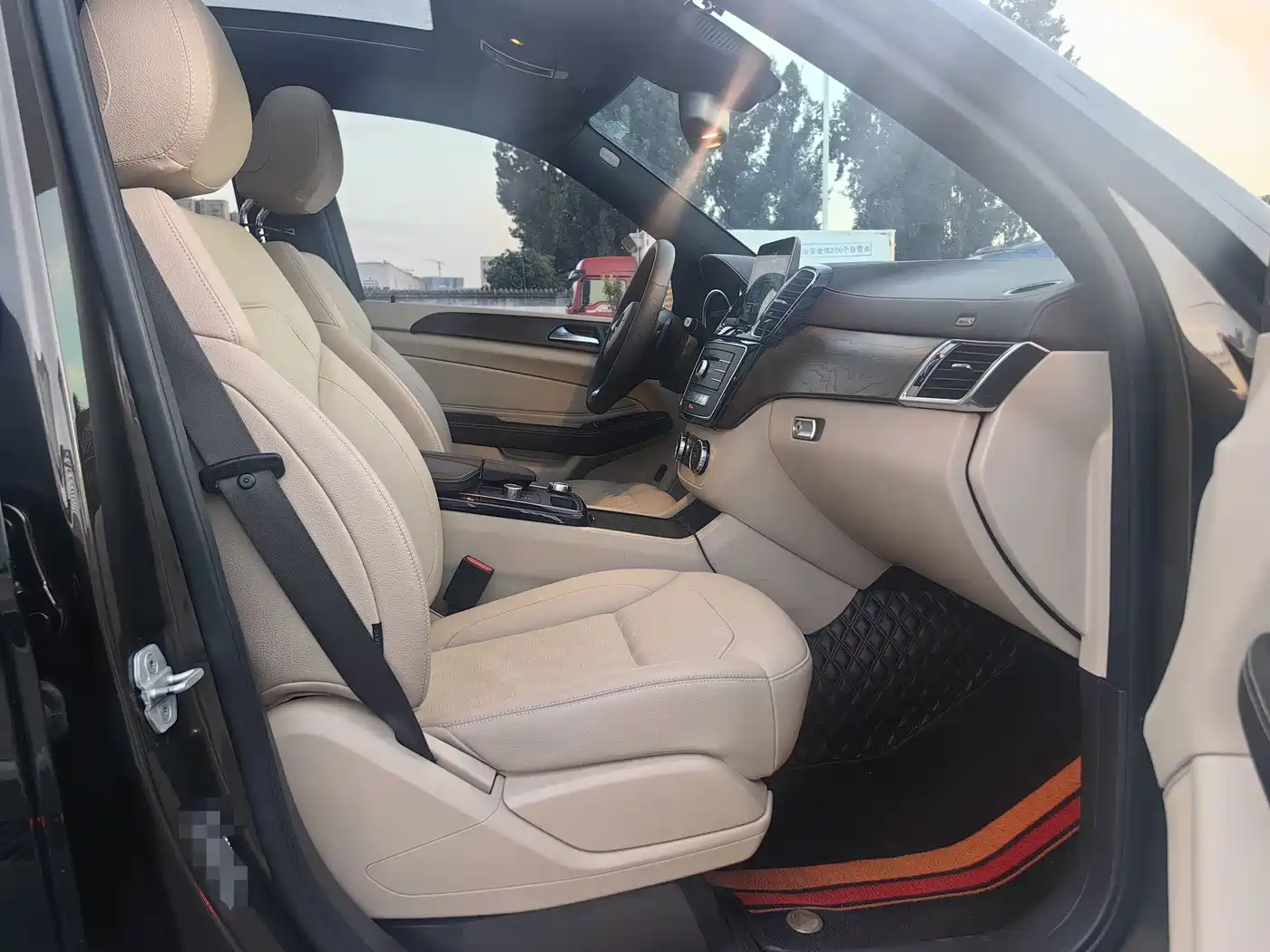 Mercedes-Benz GLE 2018 GLE 320 4MATIC Dynamic Ultimate Edition фото 12