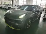 Фото 1 - Lynk & Co 02