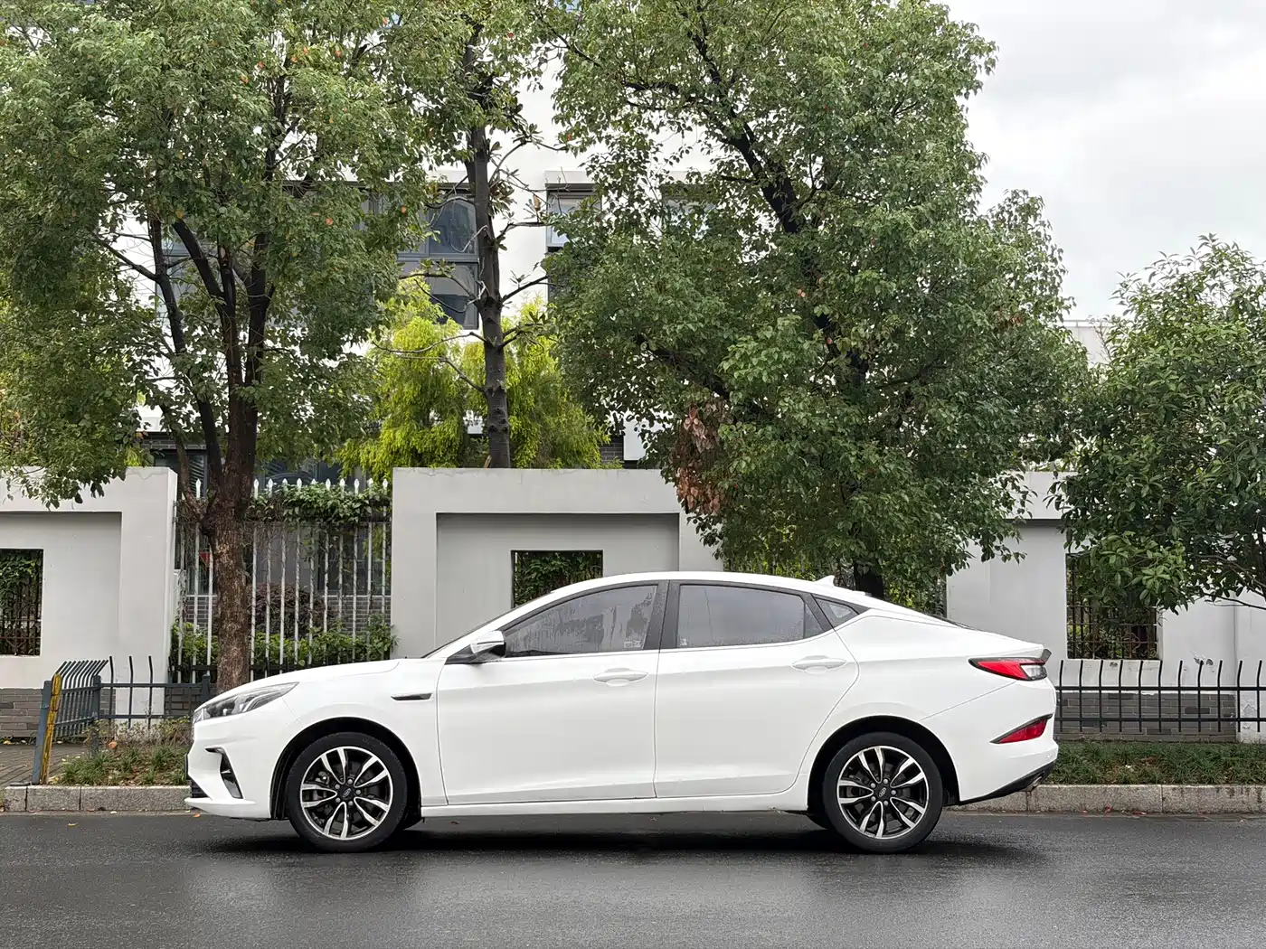 2021 JAC JAC J7