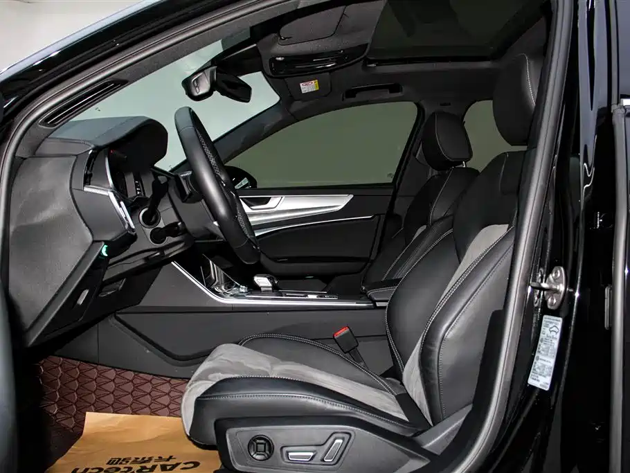 Audi A6L 2024 45 TFSI Premium Dynamic фото 26
