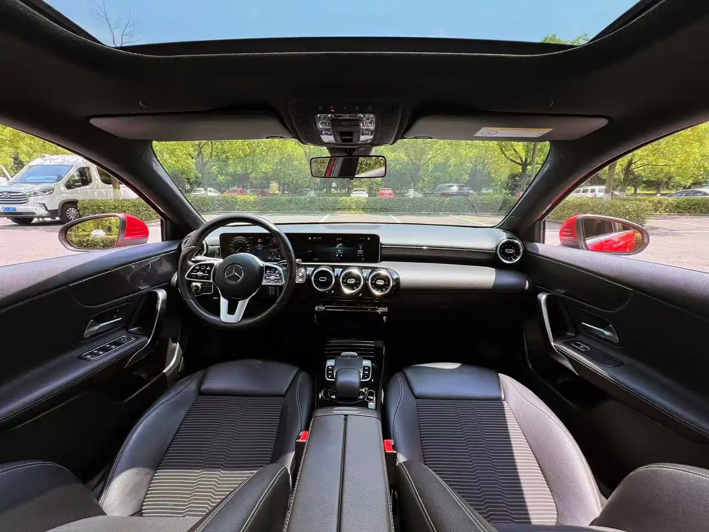 Mercedes-Benz A-Class (Import) 2019 A 200 Dynamic Version фото 13