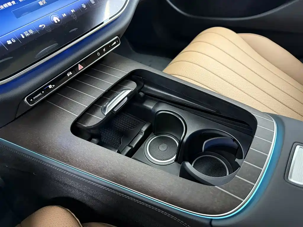 Фото MERCEDES-BENZ E-CLASS 2026 13
