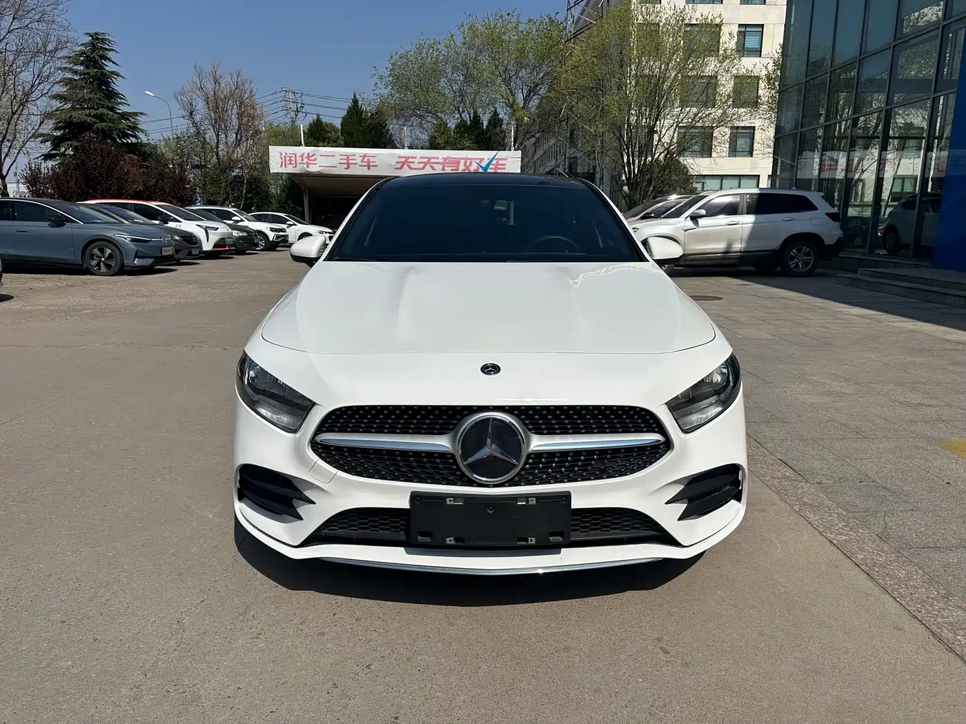 Mercedes-Benz A-Class 2020 Facelift A 180 L Sport Sedan фото 2