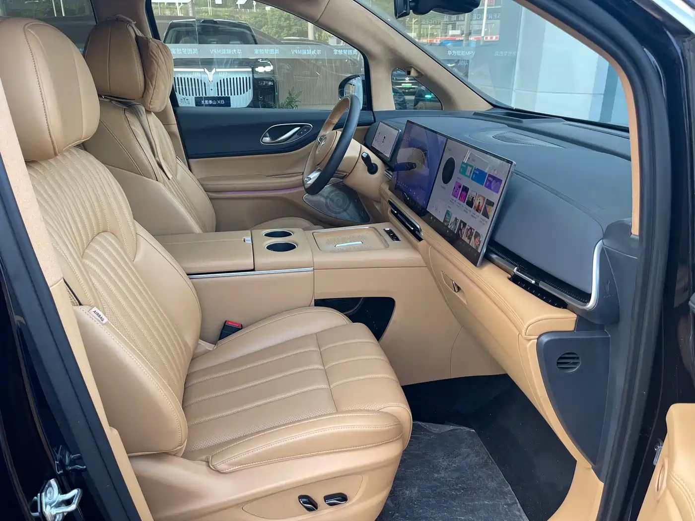 Voyah Auto Voyah Dreamer 2025 PHEV AWD Flagship Kunpeng Edition фото 18