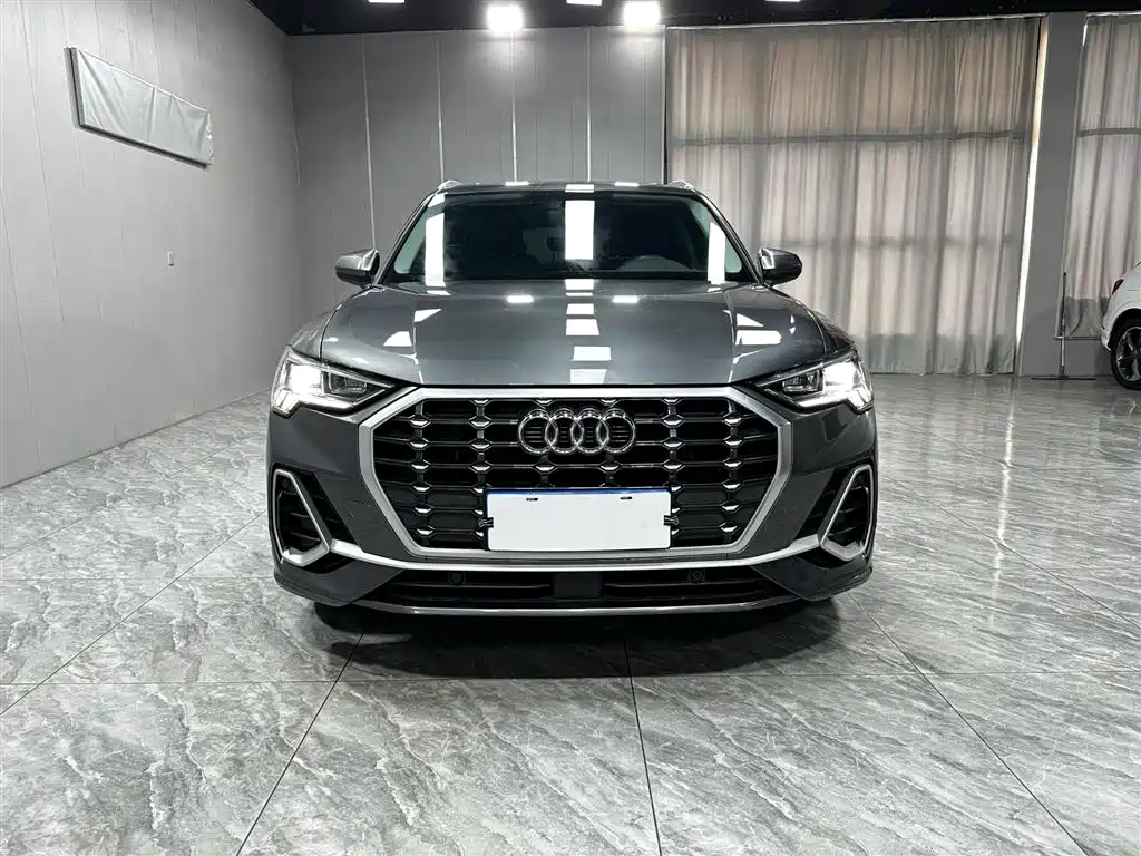 Audi Q3 2022 35 TFSI Fashion Dynamic фото 2
