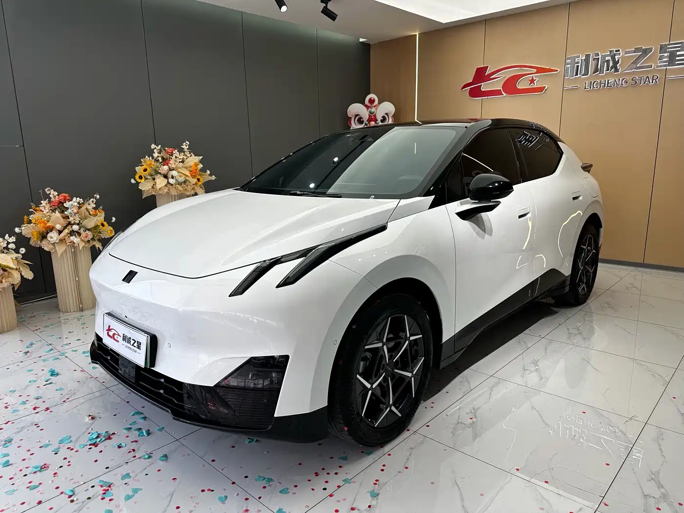 Lynk & Co Z20 2025