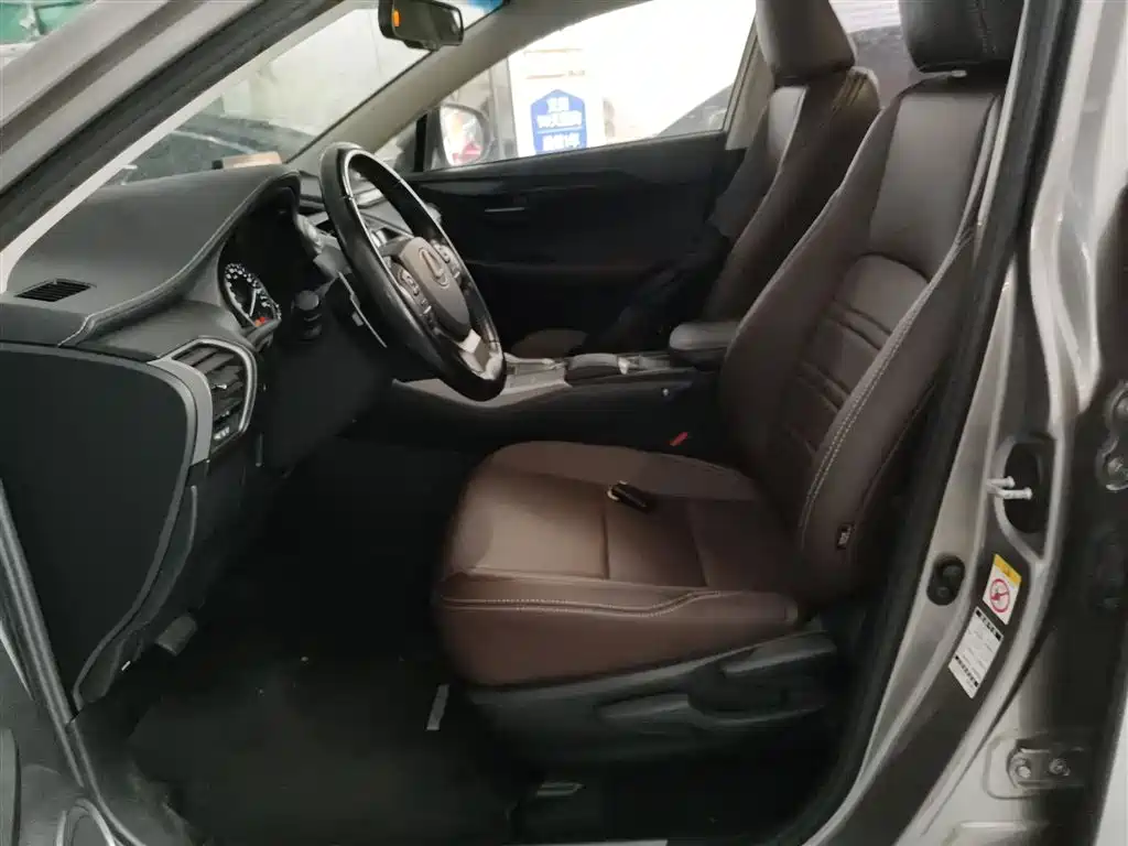 Lexus NX 2017 200 FWD Sharp Edition фото 7
