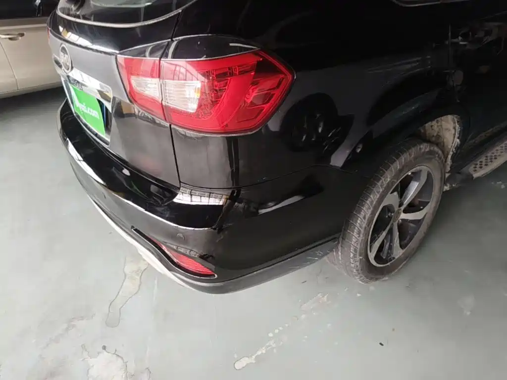 BYD S7 2015 2015 2.0T Automatic Premium