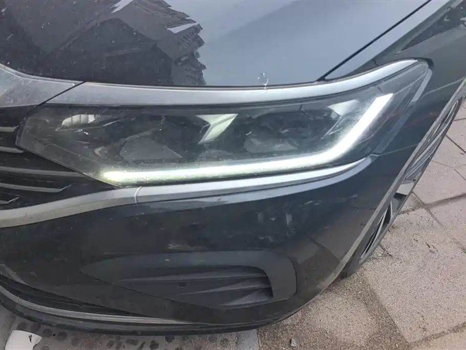 Volkswagen Passat 2024 380TSI Dragon Soaring Edition фото 5