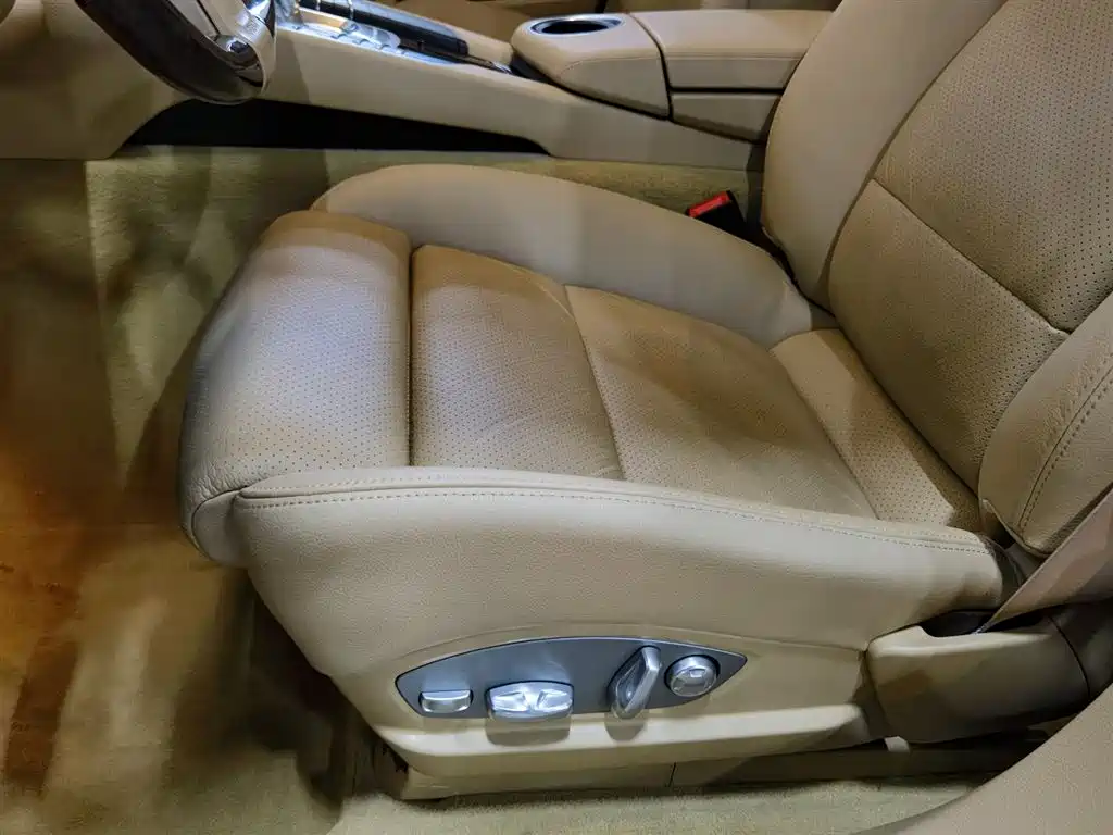 Porsche Panamera 2014 Panamera 4 3.0T фото 20
