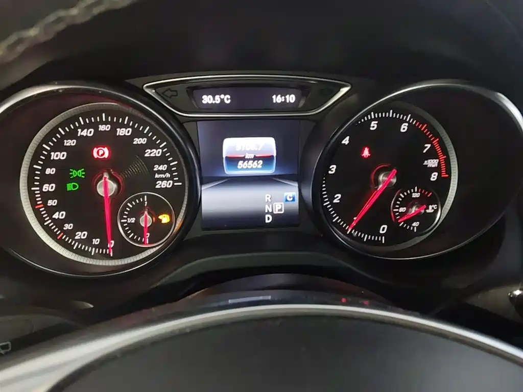Mercedes-Benz GLA 2019 GLA 200 Fashion фото 8
