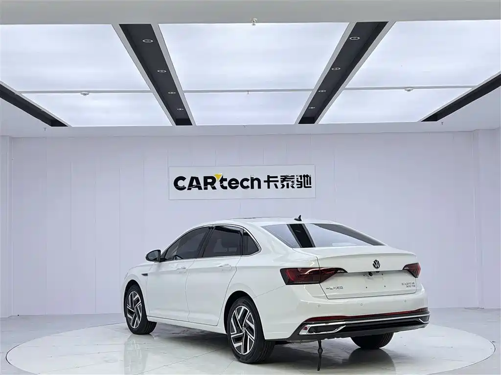 Volkswagen Sagitar 2023 300TSI DSG Surpassing Edition фото 7