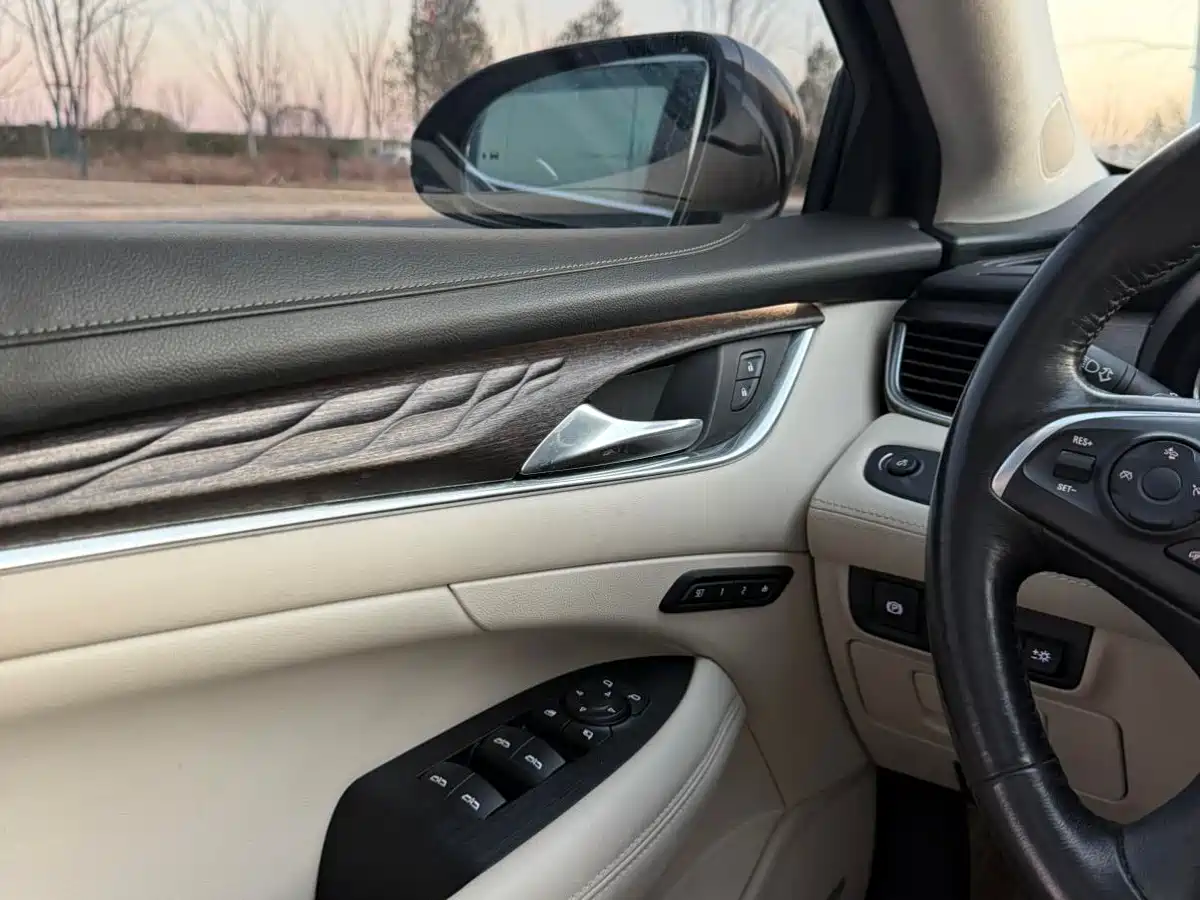 Photo 12 - Buick LaCrosse