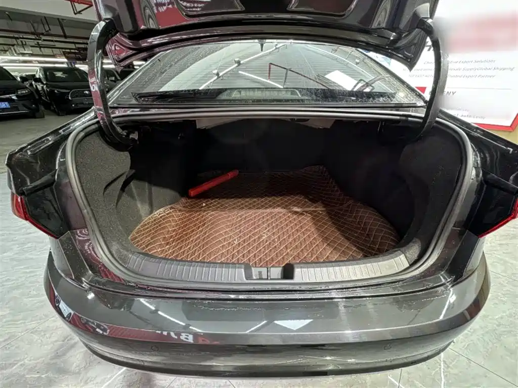 Volkswagen Sagitar 2021 280TSI DSG Luxury Smart Connect фото 2