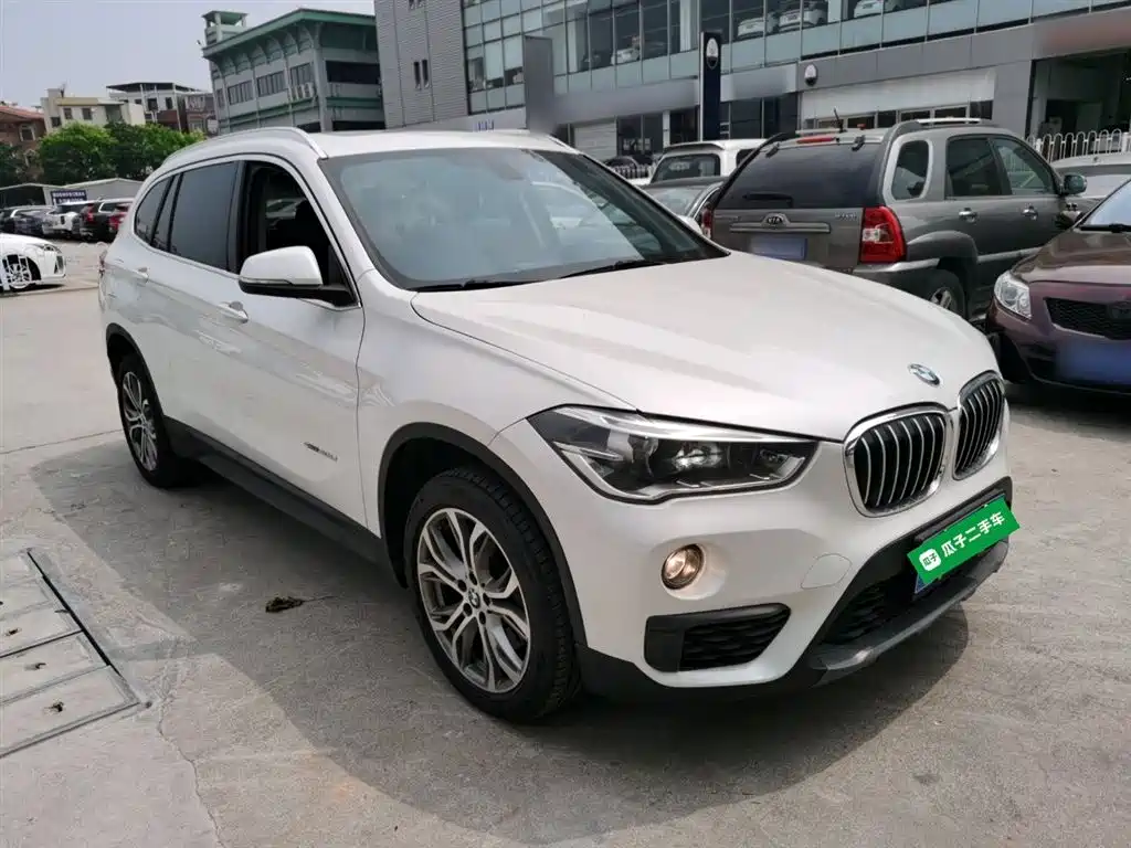 BMW X1 2018 sDrive20Li Leading Model фото 22