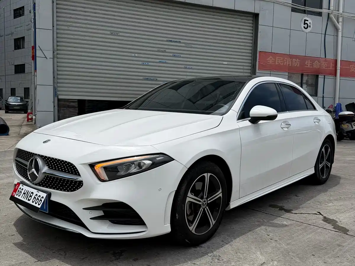 MERCEDES-BENZ CLASS A