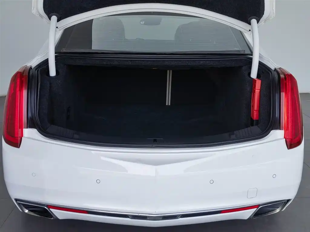 Cadillac XTS 2013 36S Platinum Edition фото 16