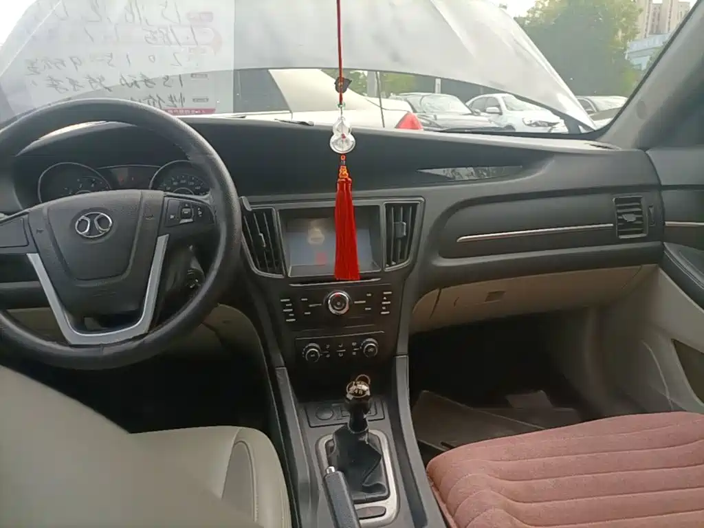 BAIC Senova D50 2015 2014 1.5L Manual Comfort