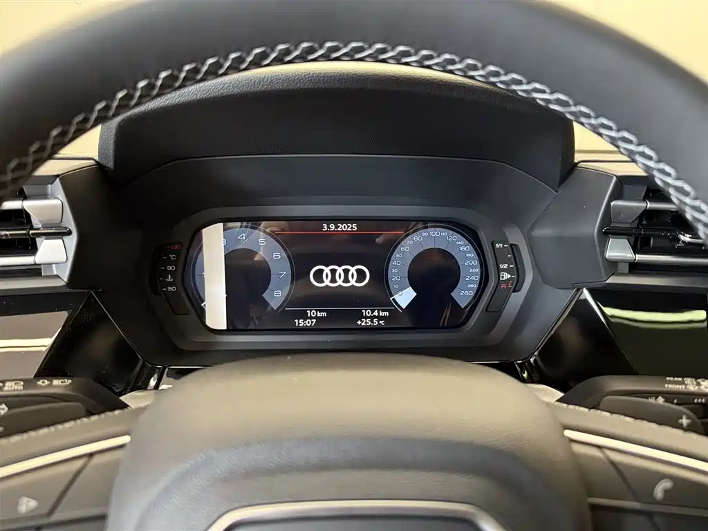 Audi A3 2025 Sportback 35TFSI Flying Premium фото 15